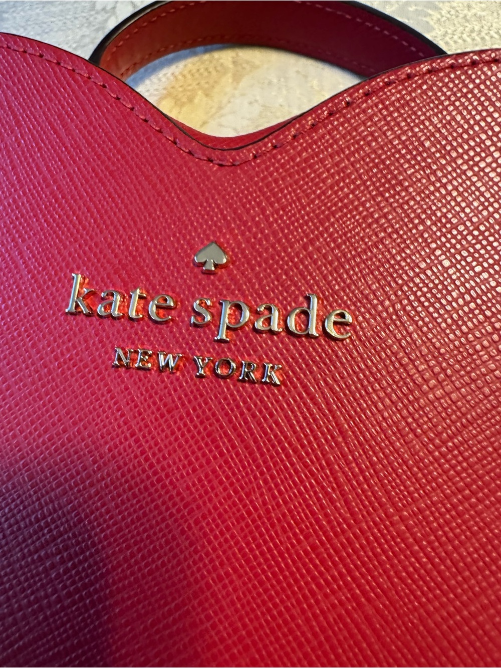 Kate Spade Cherry Red Love Shack Saffiano Leather Heart Crossbody Bag Purse - Picture 2 of 12